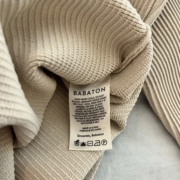 Aritzia Babaton Sculpt Knit Forefront Long Sleeve in Matte Pearl - Picture 10 of 12